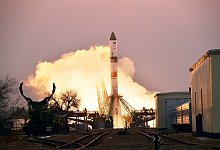 «Progress»-Raumfrachter startet zur ISS - Foto: Uncredited/Roscosmos Space Agency Press Service/AP/dpa