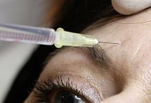 Botox - Peer Grimm/dpa-Zentralbild/dpa