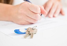 Vor einer Untervermietung muss der Vermieter gefragt werden - Foto: Christin Klose/dpa-tmn