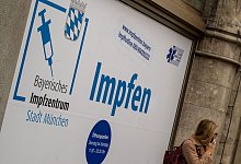 Impfzentrum - Peter Kneffel/dpa