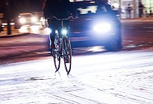 Morgendlicher Berufsverkehr bei Schnee - Christian Charisius/dpa/dpa-tmn