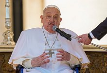 Messe auf dem Petersplatz - Andrew Medichini/AP/dpa