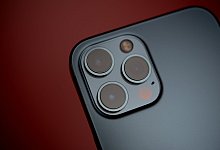 Kamera eines Smartphones - Zacharie Scheurer/dpa-tmn/dpa