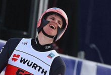 Karl Geiger wurde nur Neunter beim Skifliegen in Oberstdorf. - Karl-Josef Hildenbrand/dpa