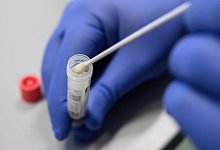 Coronavirus-Test - Foto: Sebastian Gollnow/dpa