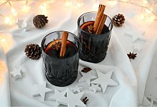 Glühwein mit Tonkabohne - Julia Uehren/loeffelgenuss.de/dpa-tmn