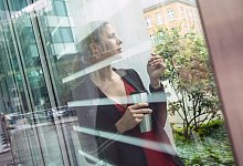 Raucherpause - Foto: Christin Klose/dpa-tmn