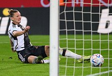 Alexandra Popp - Robert Michael/dpa