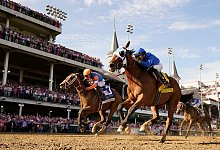 Kentucky Oaks Pferderennen - Jeff Roberson/AP