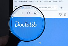 doctolib.de, website, Internet, Lupe, Monitor - IMAGO/Joko