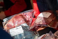 Viele Wildhalter in Deutschland verkaufen ihr Fleisch direkt ab Hof. - Stefan Sauer/dpa