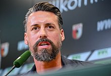 Fußball: Bundesliga - Trainingsauftakt FC Augsburg - Harry Langer/dpa