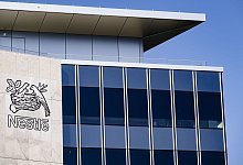 Schweizer Lebensmittelkonzern Nestlé - Jean-Christophe Bott/KEYSTONE/dpa