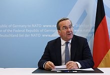 Nato-Verteidigungsministertreffen in Brüssel - Omar Havana/AP/dpa