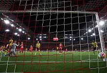 Dortmunds Marius Wolf erzielte den Treffer zum 3:1 beim SC Freiburg. - Tom Weller/dpa