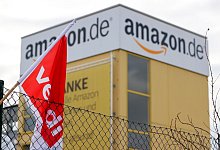 Streiks bei Amazon - Foto: Jan Woitas/dpa-Zentralbild/dpa