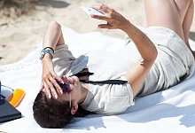 Sommer am Strand - Christin Klose/dpa-tmn