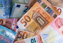 Einkommen und Verm&ouml;gen - Foto: Monika Skolimowska/dpa-Zentralbild/dpa