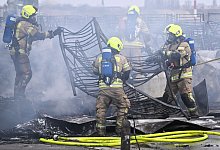 Brand bei Flüchtlingsunterkunft - Sebastian Gollnow/dpa