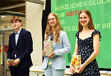 nic_4895b - Nicole Ellerbrake