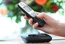 Festnetz-Telefon - Bernd Weissbrod/dpa