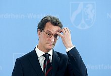 Auswärtige Kabinettssitzung im Landeszentrum Gesundheit - Roland Weihrauch