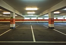 multi-storey-car-park-g41888a9f1_1920 - Symbolbild: Pixabay
