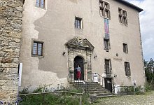 Der Heimatverein Horn &uuml;bernahm im Jahr 2003 die Tr&auml;gerschaft f&uuml;r das Burgmuseum, das sich in der Burg befindet. Schl&uuml;sselgewalt hat Vorsitzende Anne Oelers-Albertin. - Cordula Gr&ouml;ne