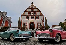 Parken vor dem historischen Rathaus - Klaus Ottensmeier