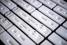 Tests - picture alliance/dpa | Sina Schuldt