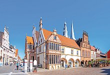 lemgo-rathaus - Sina Ettmer - stock.adobe.com