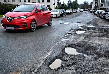 Schl&auml;gl&ouml;cher Schlo&szlig;hofstra&szlig;e - Barbara Franke