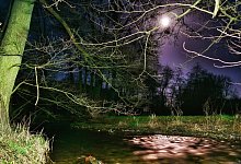 Extertal bei Nacht - Maik Sch&ouml;neb&auml;umer