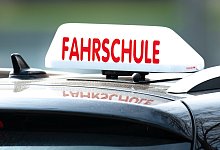 Langes Warten auf die Fahrprüfung - (c) Copyright 2018, dpa (www.dpa.de). Alle Rechte vorbehalten