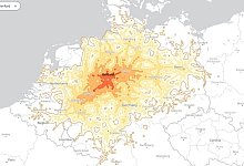 Die gelben, orangen und roten Flächen bestehen allesamt aus einzelnen Punkten, also Bahnhöfen - es gibt also viel zu klicken. - Eike J. Horstmann
