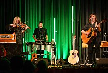 nic_4909b - Nicole Ellerbrake