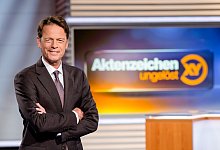 Moderator Rudi Cerne pr&auml;sentiert am Mittwoch in seiner Sendung von dem Bielefelder Fall. - ZDF/Nadine Rupp