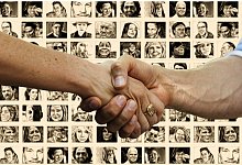 hands-3351495 - Pixabay