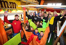 kalledonier-in-vorfreude-auf-den-umzug-c-nic - Nicole Ellerbrake