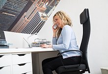 So wird das Homeoffice r&uuml;ckenschonend eingerichtet - Christin Klose/dpa