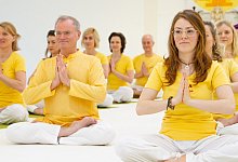 yoga-als-spirituelle-praxis_sukadev-und-yogschuler - chandrashekara@burandt.net