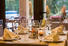 restaurant-gbdce175fb_1920 - Symbolbild: Pixabay
