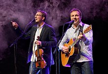 m-g - Simon & Garfunkel Revival Band