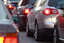 Stau - Symbolbild: Stephan Jansen/dpa