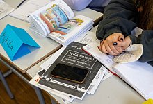 Ukrainische Sch&uuml;lerin - Peter Kneffel/dpa