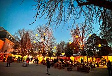 Weihnachtsmarkt im Schlosspark - Raphael Bartling