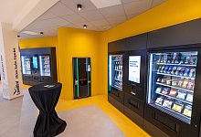 Paderborn, 21. November 2023: Voll automatisierter Supermarkt von Latebird in der Libori-Galerie - Niklas T&uuml;ns