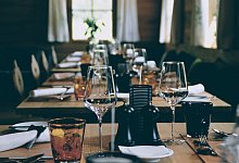 table-gc0c614ff2_1920-1 - Symbolbild: Pixabay