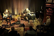 nl_ka_deelebrosen01 - Sylvia Frevert