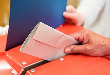 Wahlhelfer für Europawahl gesucht - Daniel Bockwoldt/dpa